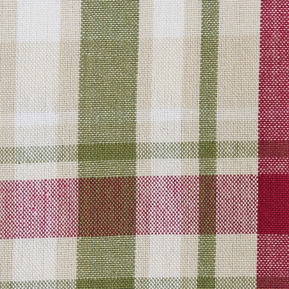 Christmas Barn Napkins - Image 3