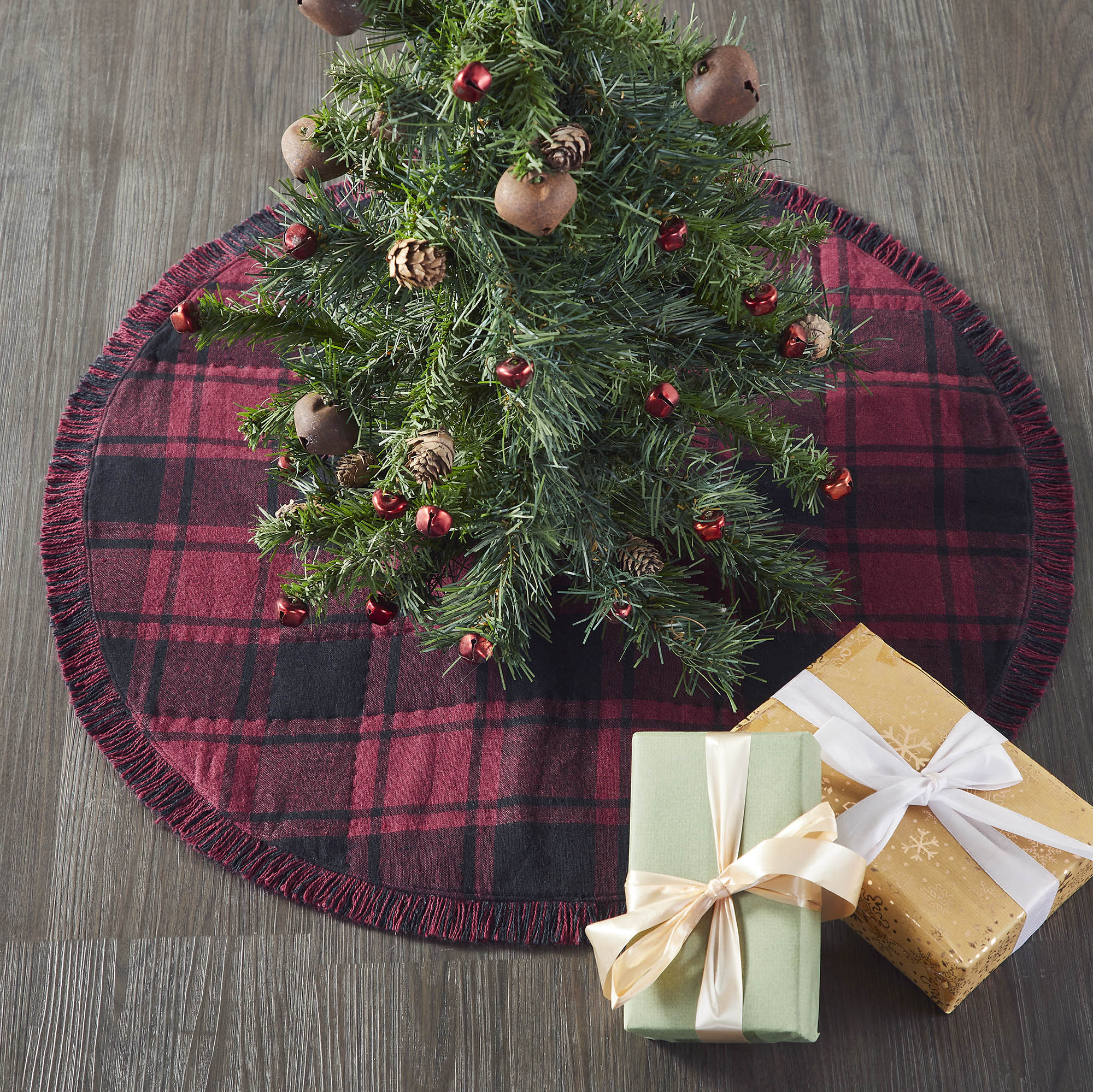 Boone Trace Red Black Plaid Tree Skirt - Image 2