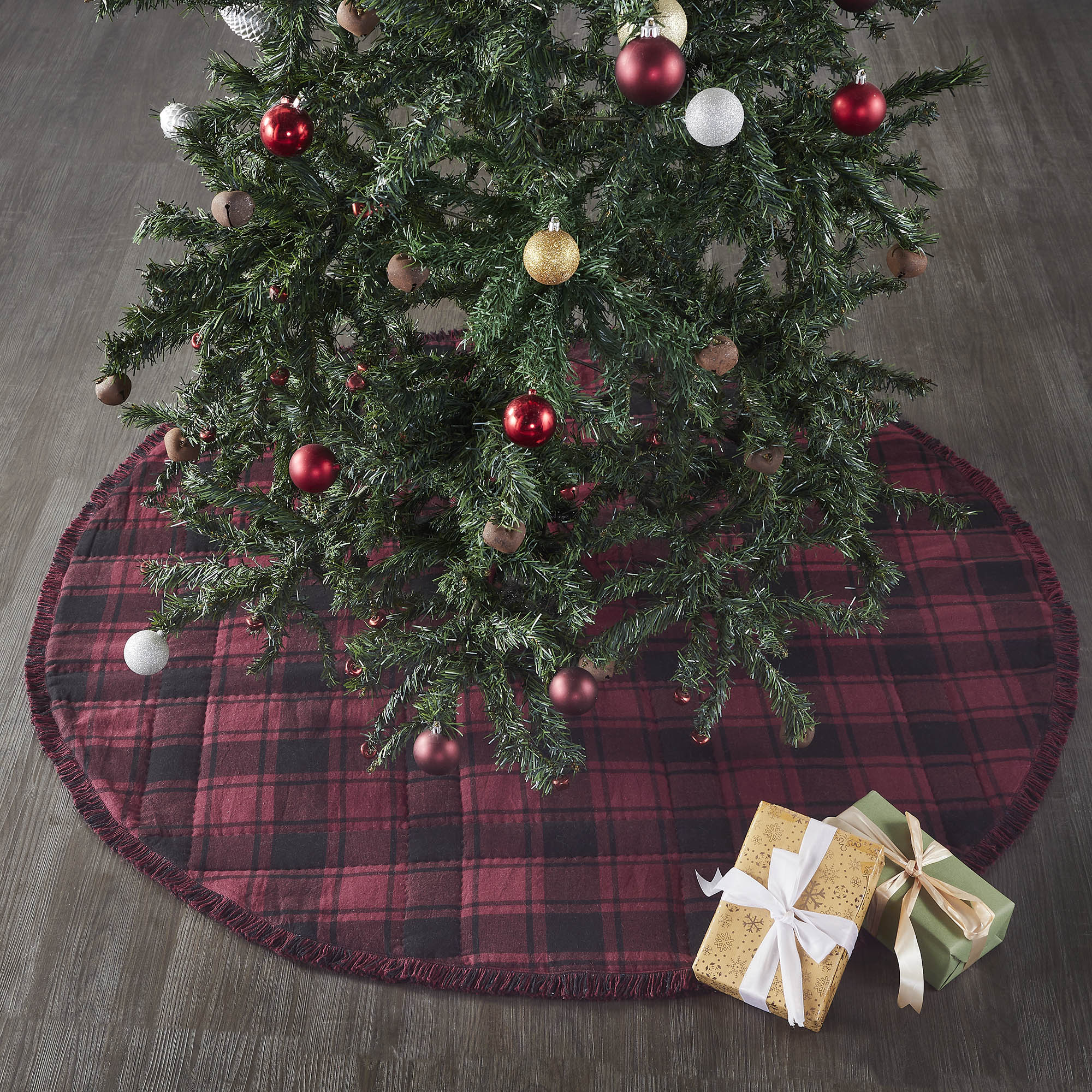 Boone Trace Red Black Plaid Tree Skirt - Image 7