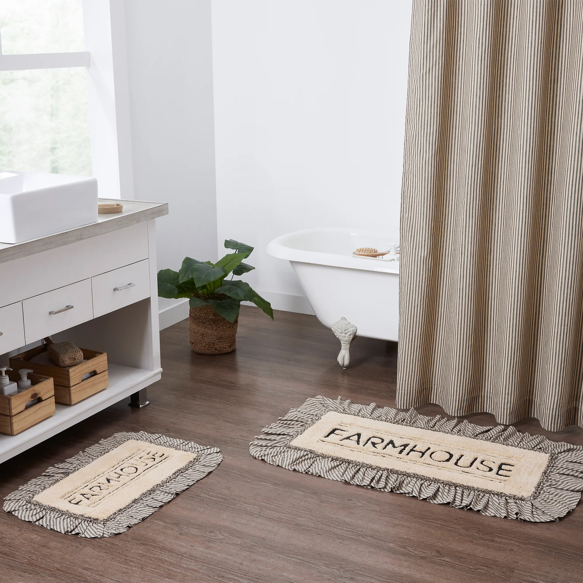 Farmstead Charcoal Bath Mat - Image 3