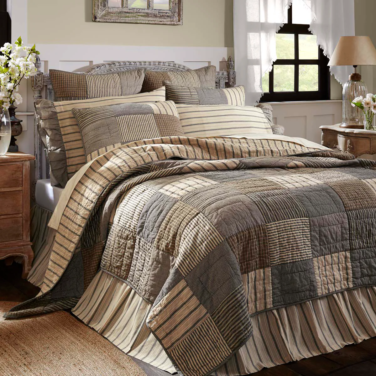 Farmstead Charcoal Quilt - Image 3