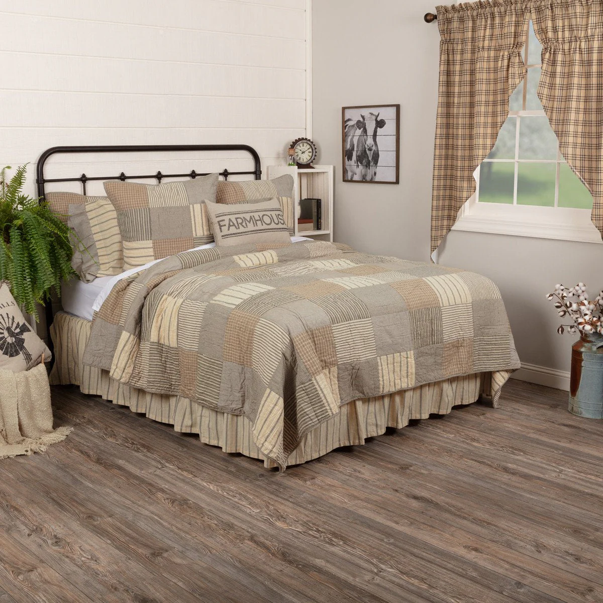 Farmstead Charcoal Quilt - Image 4
