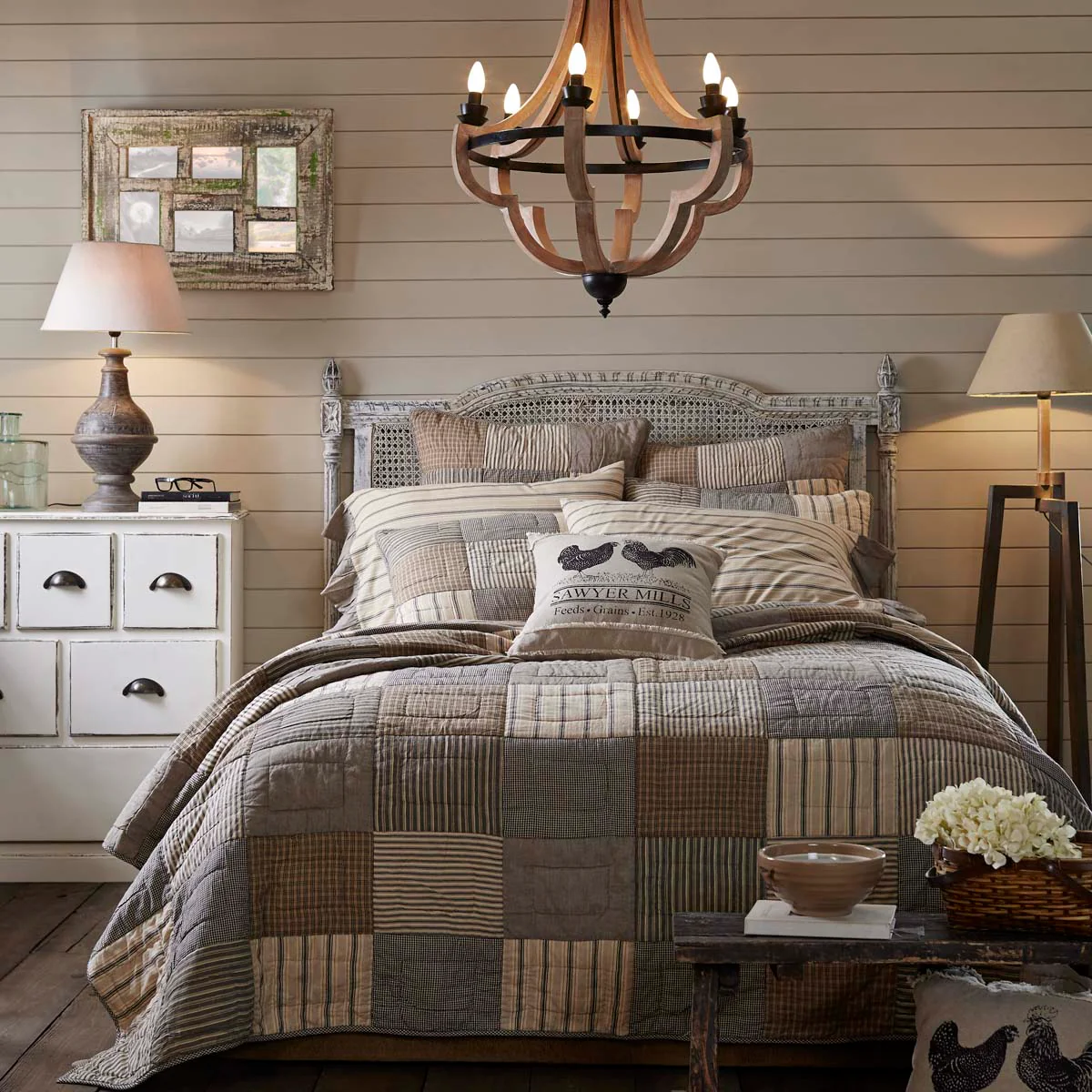 Farmstead Charcoal Quilt - Image 5