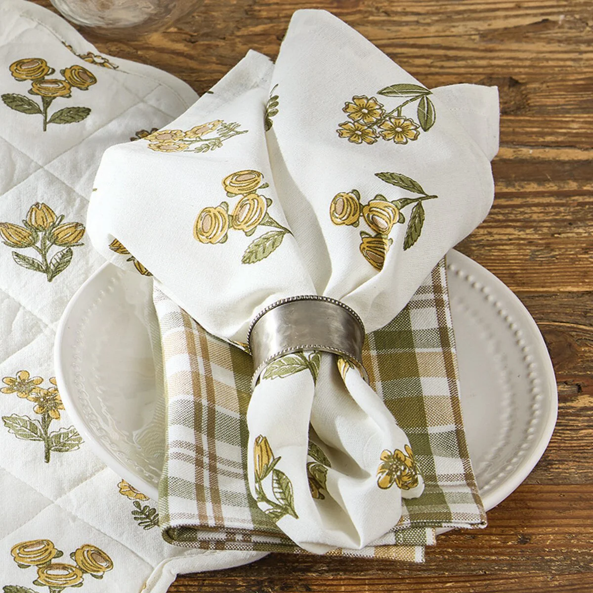Golden Flowers Napkins