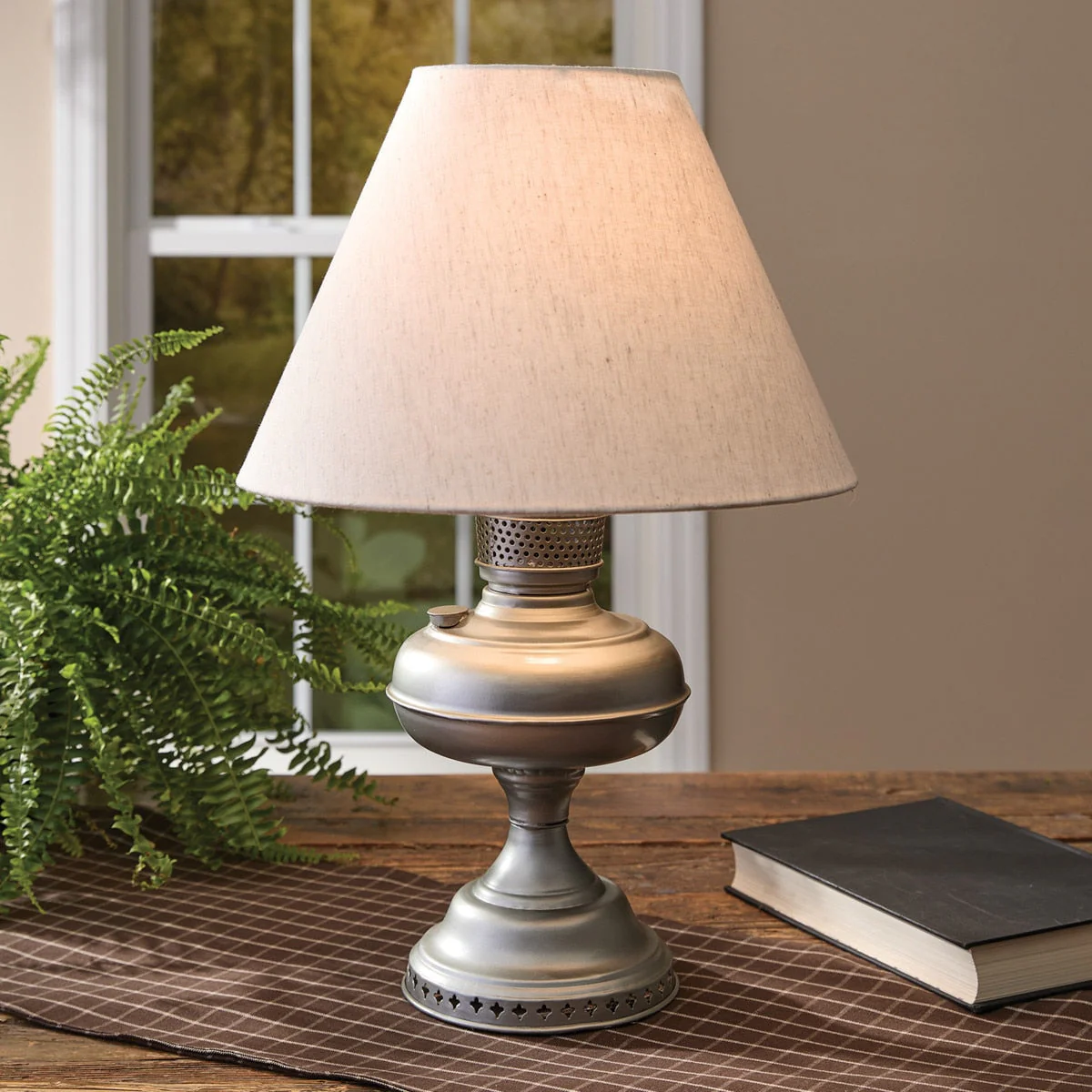 Hamilton Lamp