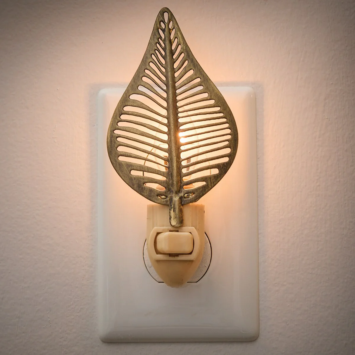 Leaf Night Light