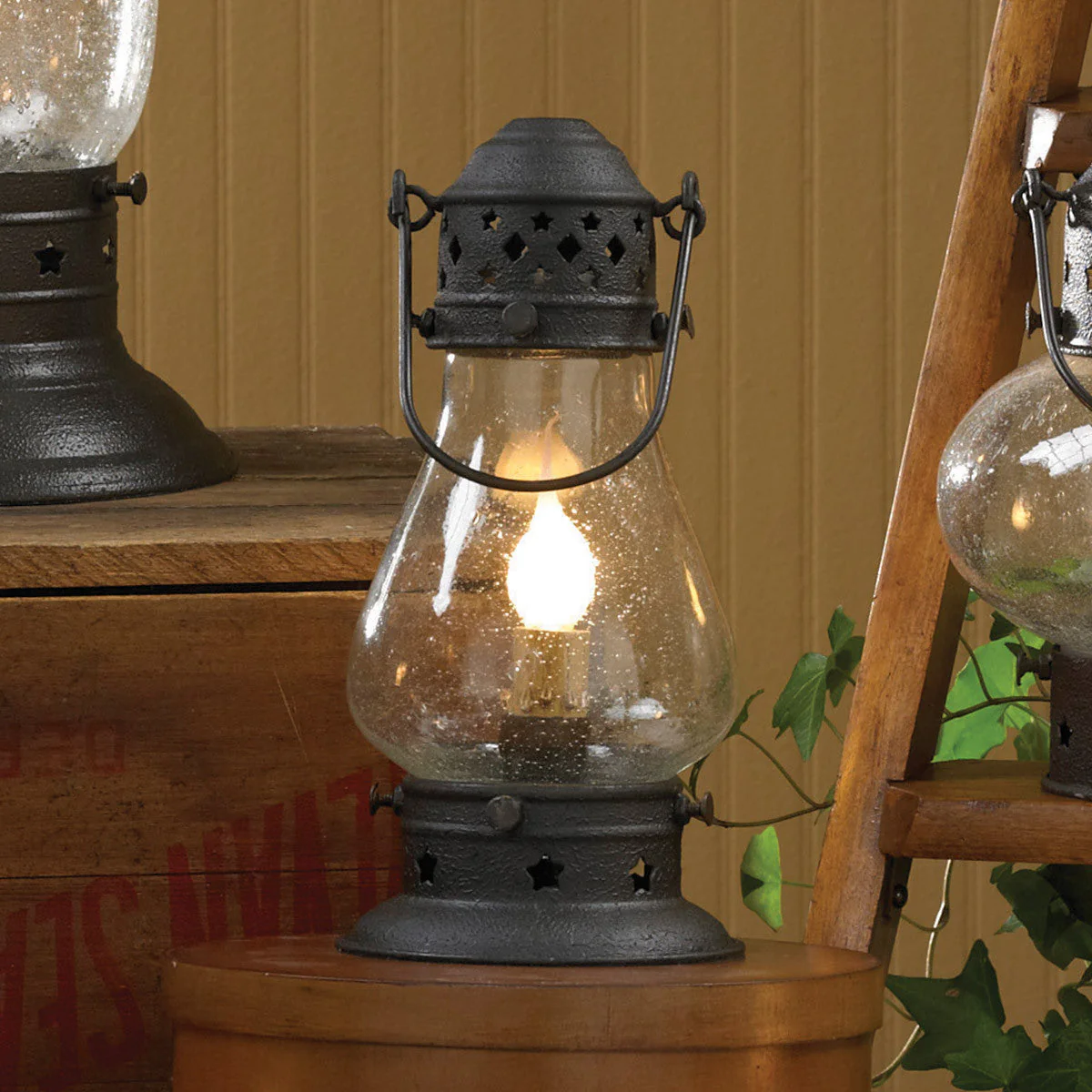 Rustic Onion Lamp - Black