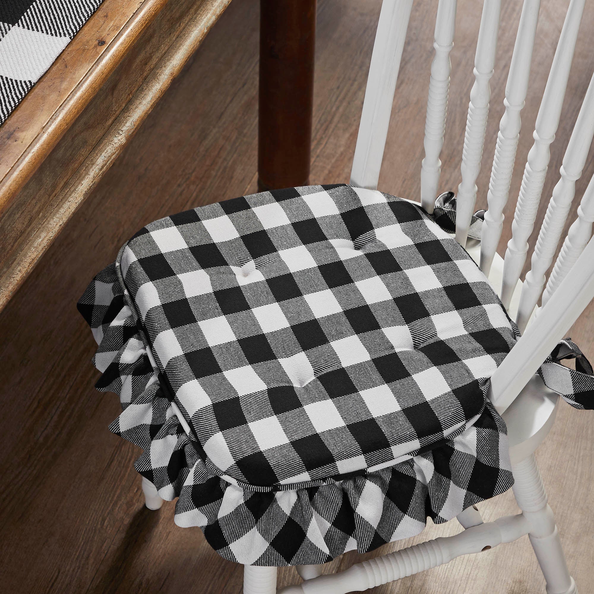 Sable Ann Check Ruffled Chair Pad