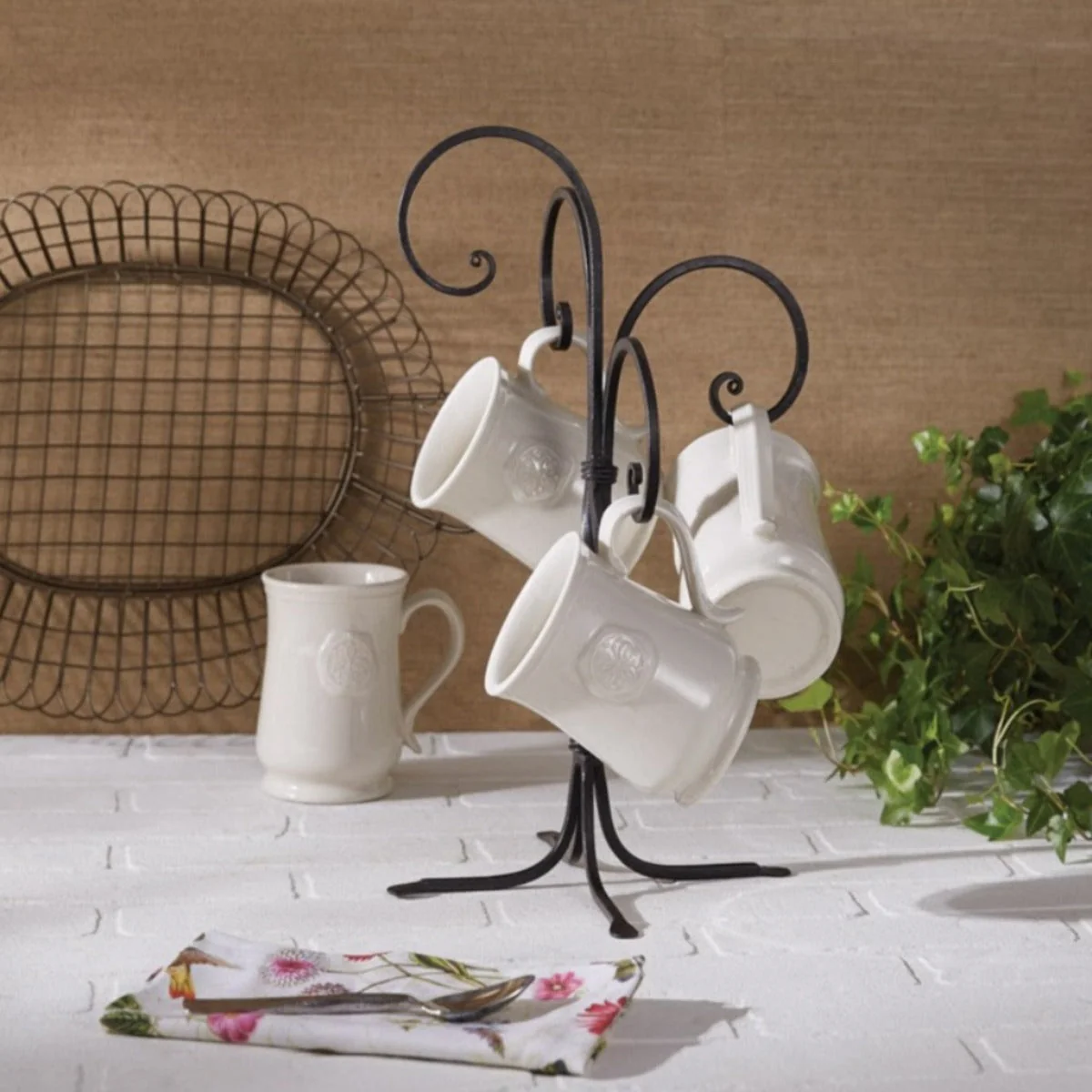Quartet Scroll Mug Rack - Image 3