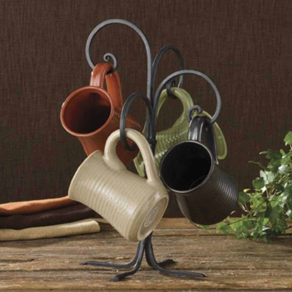 Quartet Scroll Mug Rack - Image 4