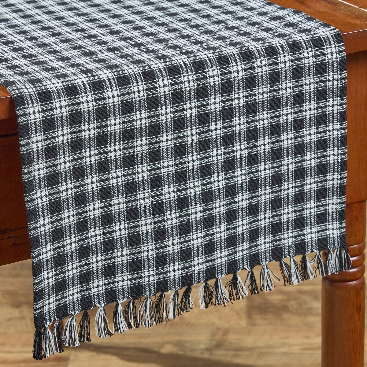Stanton Black Table Runner - Image 2