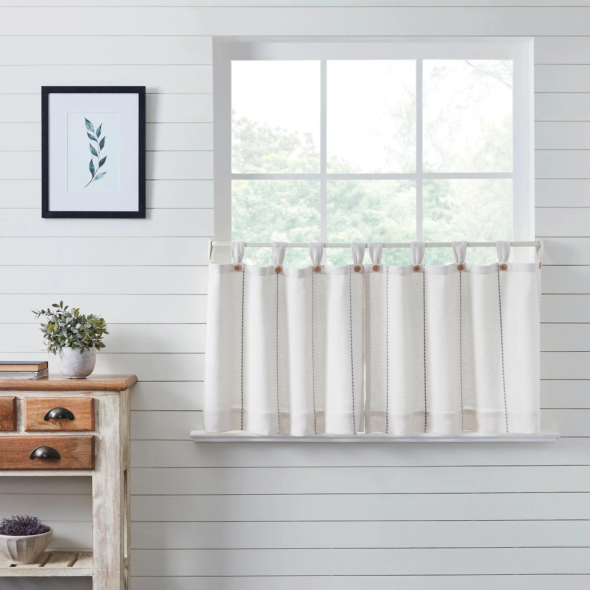 Stitched Burlap White Tiers - Image 2