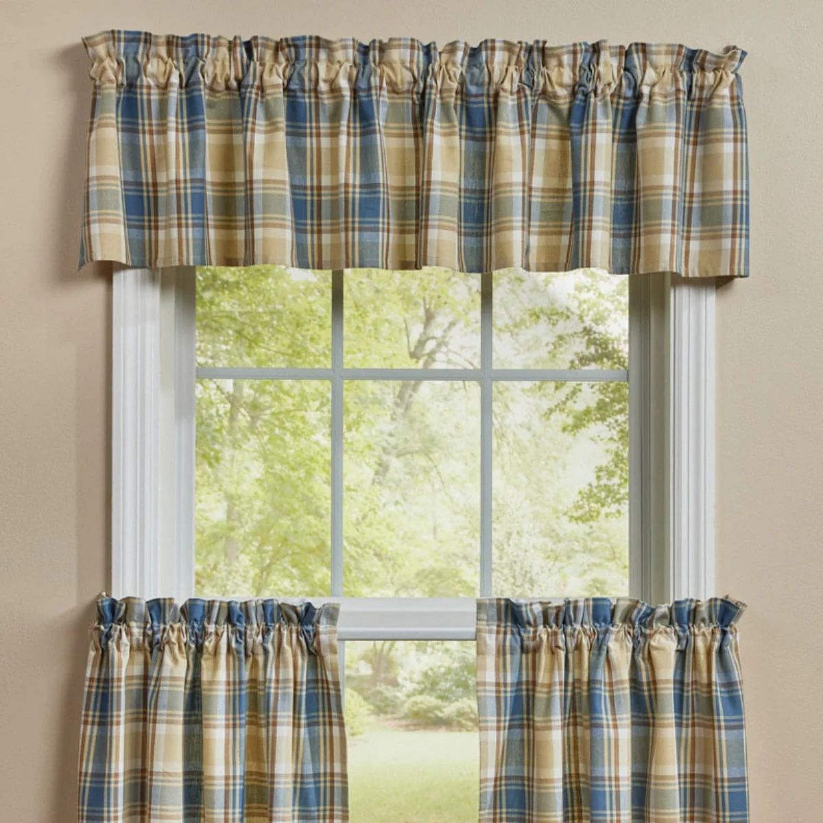 Hollostone Valance