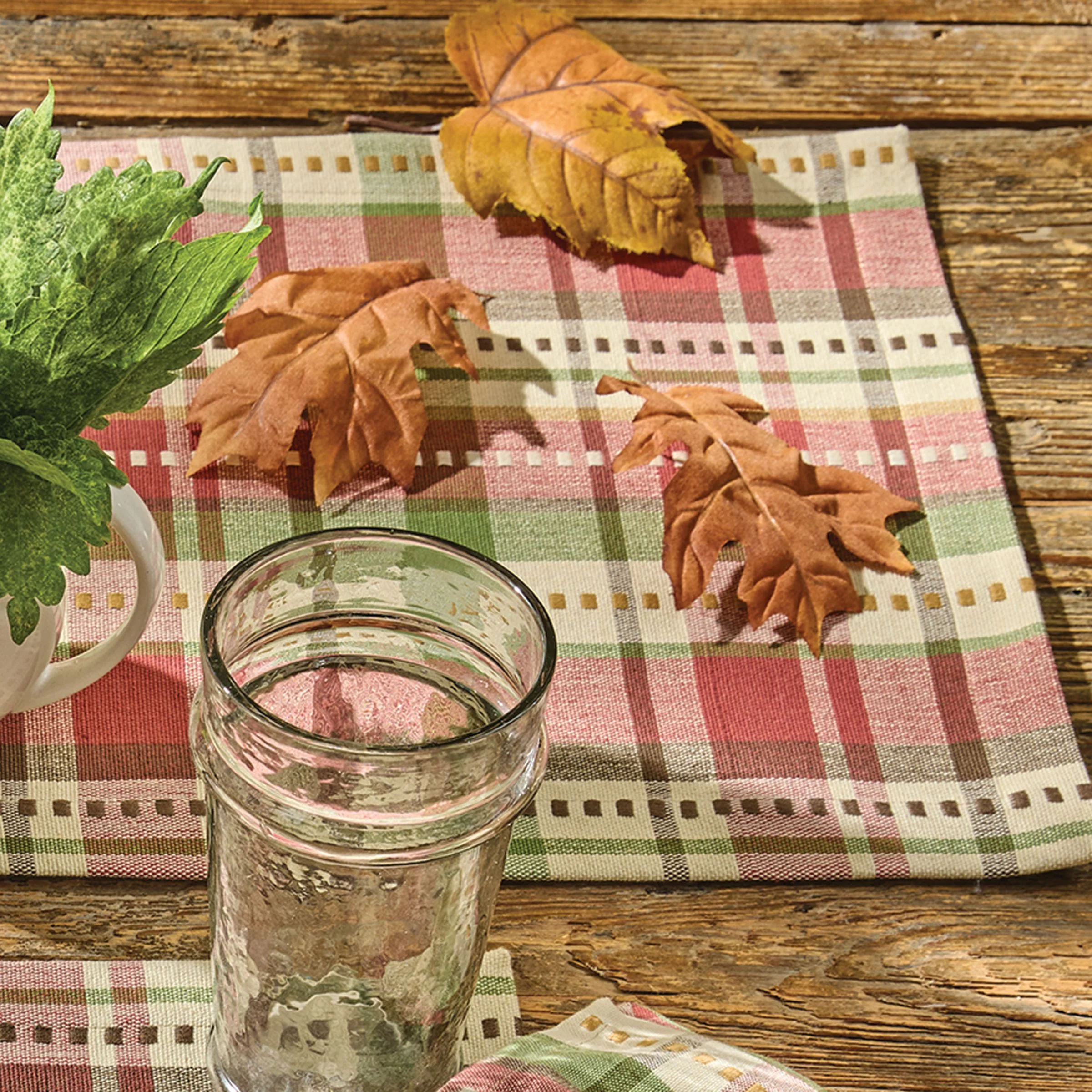 Applefield Table Runner - Image 5
