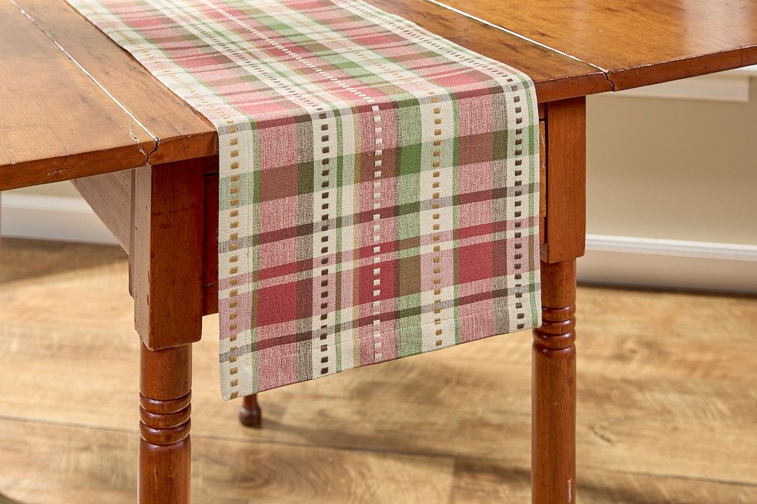 Applefield Table Runner - Image 6